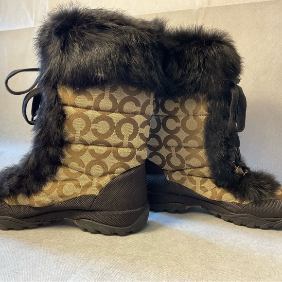 Coach Signature Jennie Winter Boots- Size 7.5 - Picture 6 of 16